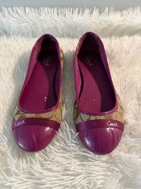 Coach Plum Trim Signature Canvas Ballet Flats size 8.5